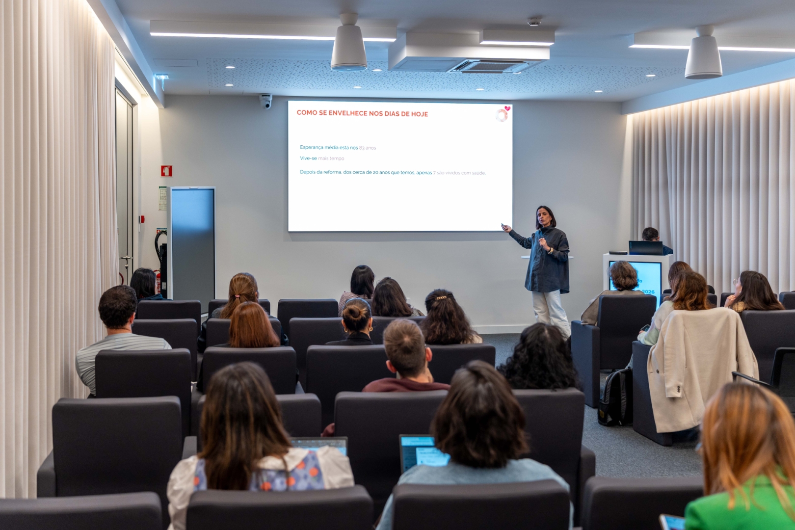 Participa��o na Semana Financeira do Doutor Finan�as - Cascais Compassiva
